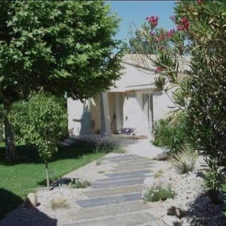 Вилла … Et La Fourmi Saumane-de-Vaucluse Экстерьер фото