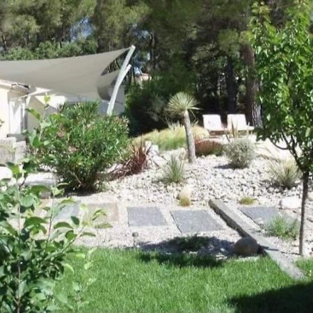 Вилла … Et La Fourmi Saumane-de-Vaucluse Экстерьер фото