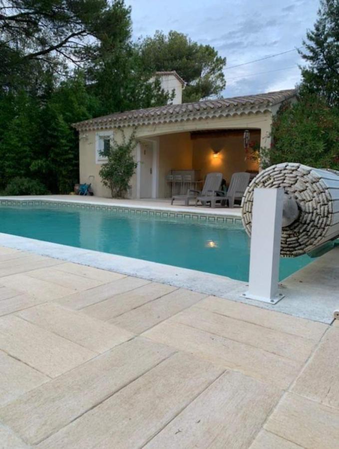Вилла … Et La Fourmi Saumane-de-Vaucluse Экстерьер фото